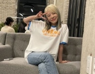 림스타일림 | 데뷔 15주년 맞아 컴백 예고하더니 밝은색으로 염색한 '소녀시대' 수영·써니