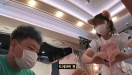 한국에 드디어 들어오는 '메이드 카페', 복장 수준이 엄청나다