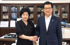 케이더건강지사 | 정순덕 건강관리協 본부장 - 이시종 지사 도민 건강 증진 논의