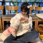 재롱이수선 | '공사장 강아지' 재롱이, 배우 장나라와 깜짝 만남.."신기하고 행복했다아.."