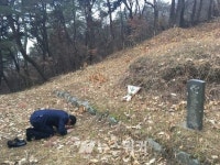 디자인동하화순지사 | 신정훈 3.1절 애국지사 묘역 참배... 나주 김철, 화순 양한묵 선생 숭고한 정신 기려