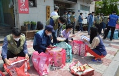 정성을 담은 푸드 대성에스앤엠광양점 | 광양제철소, "정성을 담아 배달합니다" 반찬 배달 봉사 펼쳐