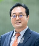위드프로커뮤니케이션인터렉티브 | 위드코로나 시대, 정치커뮤니케이션의 새로운 길을 모색하다