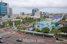 "제주시청 '분산 배치' 부서 통합 도민 세금 729억원 투입 정당"