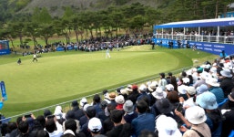 우리골프남일점 | '2025 우리금융 챔피언십' 성료... 골프 팬과 함께한 사회공헌 축제