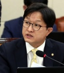 (주)현대그린푸드 현대위아 울산3공장 | "현대위아, 불법파견 정황...사내하청에 공장설비 등 무상으로 퍼줘"