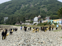 나우커피 여수시해양경찰교육원점 | 돌산읍·해경교육원, 해양쓰레기 수거 '구슬땀'