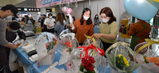 부산서구지역자활센터향기나빨래방 | 광주 서구, 봄꽃향기나는 자활장터