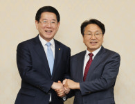 대성테크광주전남지사 | 손 맞잡은 광주시장·전남지사