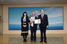 동두천시테니스연합회 | "노래와 메달의 향연"...동두천시 4월 월례조회 현장
