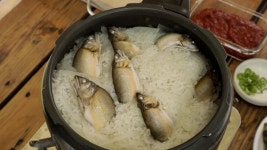 진상매실떡집 | 한국인의 밥상, 구례-매실 구례-은어 영광-백합 남원-어란…여름 보양식 '임금님-여름철 진상 밥상'