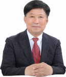 금산군행정동우회 앞 | 금산군행정동우회, 제10대 이금용 회장 취임