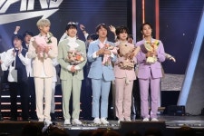 '더 아이돌 밴드' 하이파이 유니콘, 최종우승..."믿어준 씨엔블루에 감사"