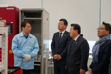 김태선가위나라 | 김태선 "K-방산 도약, 中企 생태계 강화가 핵심"
