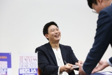 머스터디넷원격어학원 | 노마드크리스의 '비즈니스 설계자' 출판기념회 성료