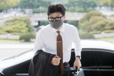 경찰, 한동훈 퇴근길 미행 혐의 '시민언론더탐사' 관계자 입건