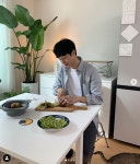 소속사 에스팀 먹여살리는 억대 매출 김충재, 아티스트 누가 있나 봤더니?