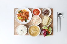에프앤비제너럴서비스 | 호텔토랑, 맞춤형 F&B서비스 도입…모든 호텔의 서비스 지원 가능