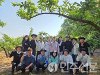 해피김천힘찬인력 | 김천시 인력 부족 농가에 도움 손길, 상하수도과 알 솎기 봉사
