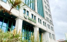 유한회사 제이엔에스컴퍼니 | 유한양행, J&J와 ‘4세대 EGFR TKI’ 공동개발 “종료”