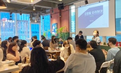 세계 최초 신개념 CS쉐어링으로 기업 맞춤 상담서비스를 제공한다