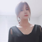 박건;홍학희노래교실 | '가요무대' 서정아, 나이 마흔 여덟 믿기지 않는 동안 미인...유튜브 조회 수 600만 뷰 '비비각시' 노래교실 수강생 애창곡 1위!