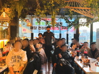 보원캐슬위탁급식소 | 상남동 '어나더데이', 매달 동보원 아동과 따뜻한 식사 나눔