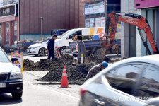 【서천】서천읍 상수도 공사로 보행자 안전사고 위험 노출