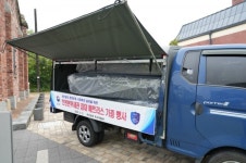 인천세관후생복지회 | 인천본부세관, 압수물품 상표 제거 후 복지시설에 기증