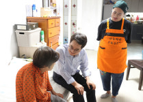마임시흥은행지사 | 김동연 지사, 시흥서 추석맞이 반찬나눔 봉사활동으로 민생투어 출발