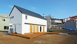 에이디모베건축사사무소주 | 감추고 숨기고 줄맞추고 보니, 빛이 쏟아지는 반전 공간 Sunlight house
