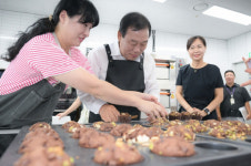 그랜드제빵소 조치원역점 | "제빵도 육아도 쉬운 건 없죠"…최민호 세종시장, 워킹맘에게 듣다
