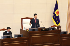 유안침장 | 충북도의회, 제432회 임시회 개회