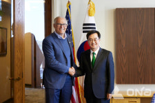 신아국제교류센터한국지사 | 김동연 지사, 미국 현지서 청년·환경 정책 교류확대 모색했다