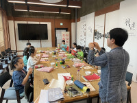 가보자캠핑전주지사 | '전주 한지골'서 한지로 채워지는 가을밤 가족 캠핑