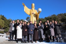 (주)형래건설 - 영암군 | 대한건설진흥회 손학래 회장 국학원 방문 "K-스피릿 공감" 발전기금 전달