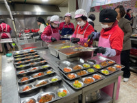 은혜요양원 구내식당 | 성주 은혜나눔 무료급식소, 어르신 초청 송년행사 마무리