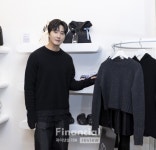 부희의류 | 배우 정일우, 의류 브랜드 '부희'와 새로운 남성복 라인 런칭 화제