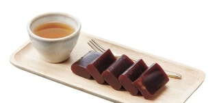 윤스낵(YOON SNACK) | BIBI's 'Bam Yang Gang' revives retro Korean comfort snack