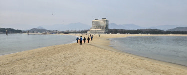 고성 송지호 해변·대섬 잇는 바닷길 활짝