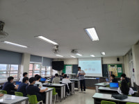 정오아카데미명덕고등학교점 | 옥천고등학교 웅지아카데미 과학캠프 프로그램 운영