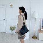 루즈핏 핸드메이드 숏 자켓 (울90) : 도즈잇