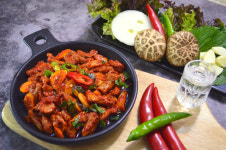 시흥가예유통 | 맛나지예 매운곱창볶음 돼지곱창볶음 360g (간편조리 식품) : 맛나고기곱창유통