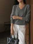 Moani 모아니 V넥 울 캐시미어 니트 (5colors) : Your are 유어아