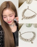 Izna 이즈나 마마협찬 치타님 패션위크 협찬 화려한 볼드 진주 실버 프린세스 초커 : 로망슈어