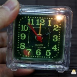 이오디자인 클래식 미니 탁상시계7x7x3.5cm 책상시계 업소용 탁상용품 : 이오오 마켓