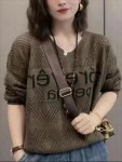중년 니트 홀로우 스웨터 루즈한 여성 긴팔 봄과 가을 스타일 풀오버 V넥 바텀 셔츠 탑 트렌드 엄마옷 패션 : 필링몰