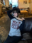 HGC STUD ONE OFF-SHOULDER TEE 에이치지씨 스터드 원 오프숄더 티 : 마킨 MAKIN