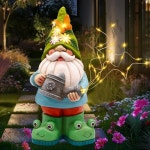 Vcdsoy 태양열 워터링 캔 놈 라이트 방수 - 엄마를 위한 재미있는 솔라 야외 LED Watering Can Gnome : 태슬리아