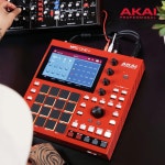 AKAI MPC ONE Plus 아카이 엠피씨 원 플러스 : 작곡가의 미디가게